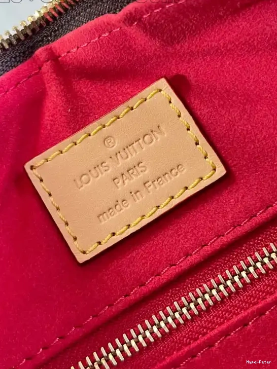 VUITTON MM-39x30x10cm LOUIS Slouchy 0605